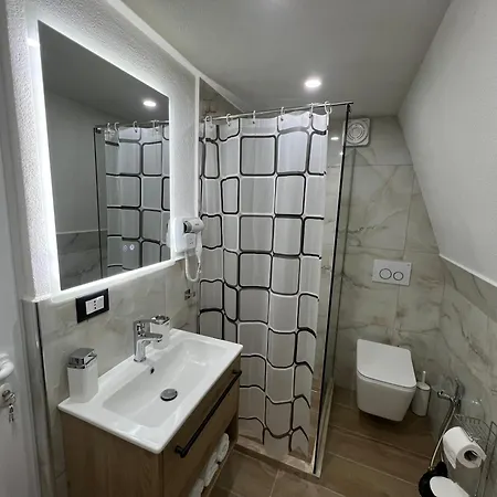 Villa Doel House Zues *