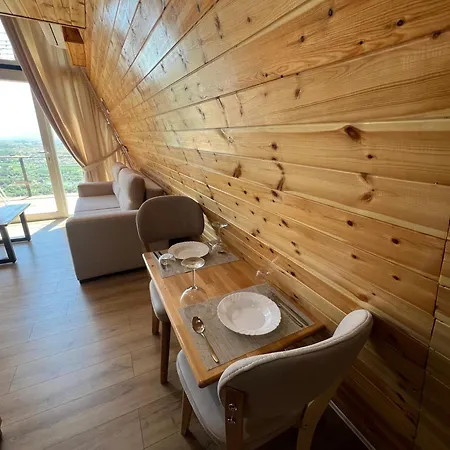 Doel House Zues * شكودر