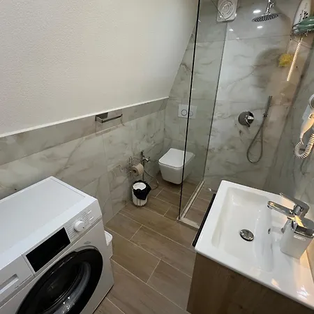 Doel House Zues Villa Shkodër