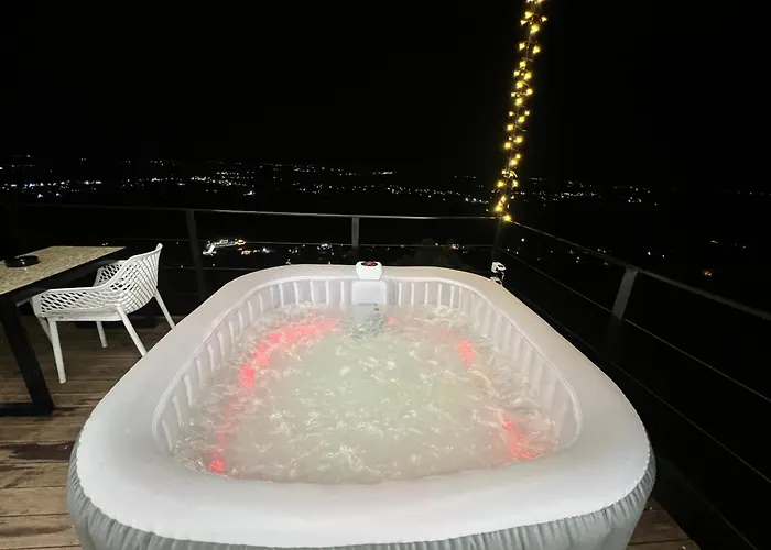 Doel House Zues 别墅 Shkodër