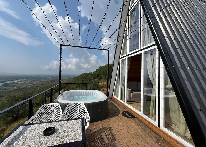 Doel House Zues Shkodër